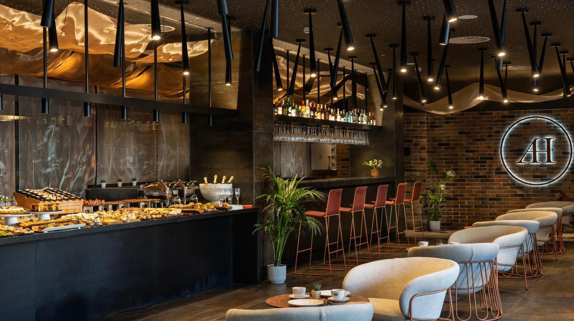 Axel Hotel Bilbao - Adults Only Esterno foto